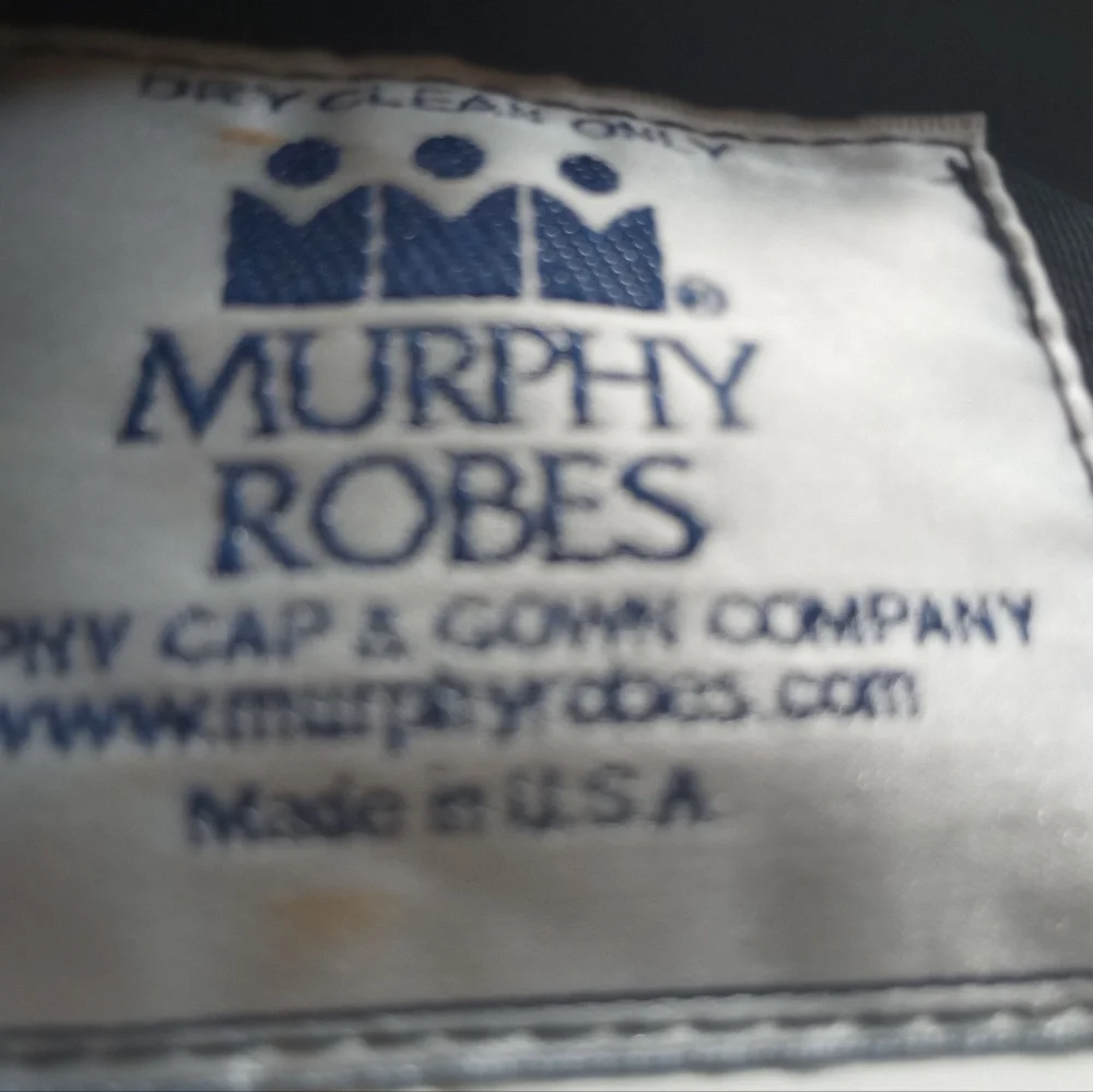 A BLACK &GOLD MURPHY ROBE - Picture 8 of 8